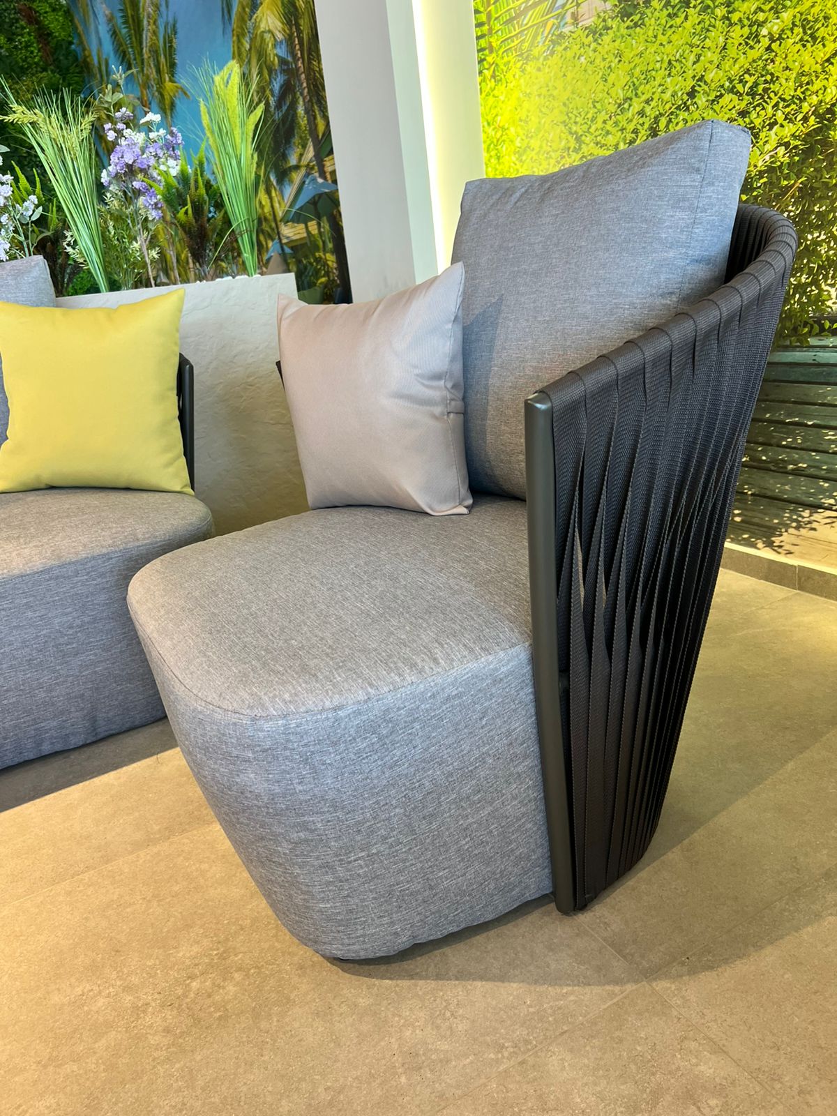 SALON BELLIS – Image 2